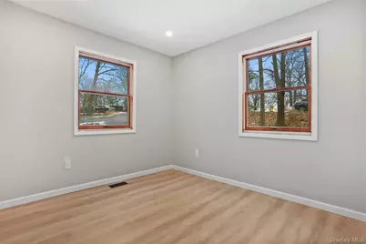 18 Homewood Avenue, Newburgh, NY 12550 - Photo 10