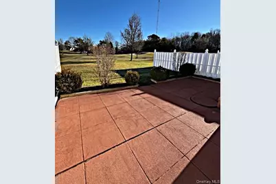 566 Birchwood Park Drive #566, Middle Island, NY 11953 - Photo 4