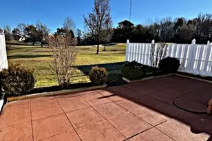 566 Birchwood Park Dr, Middle Island, NY 11953 - Photo 4