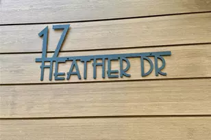 17 Heather Dr, Remsenburg, NY 11960 - Photo 2