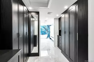 304 Aerie Ct, Manhasset, NY 11030 - Photo 18