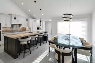 304 Aerie Ct, Manhasset, NY 11030 - Photo 6