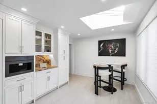 304 Aerie Ct, Manhasset, NY 11030 - Photo 10