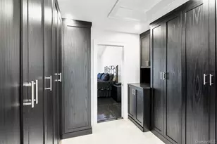 304 Aerie Ct, Manhasset, NY 11030 - Photo 14