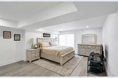 304 Aerie Court, Manhasset, NY 11030 - Photo 38