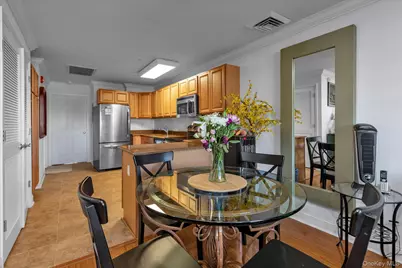 817 Willow Lane, Valley Stream, NY 11580 - Photo 6