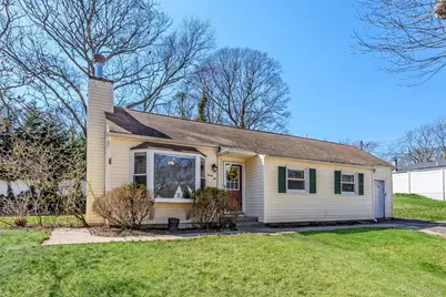 32 Hewlett Drive, Sound Beach, NY 11789 - Photo 1