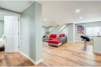 8 Carl Place #4, New Windsor, NY 12553 - Photo 2