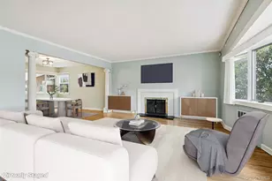 15 Baylis Pl, Lynbrook, NY 11563 - Photo 6