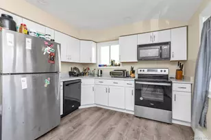 7 Vilno Ct, Huntington Station, NY 11746 - Photo 4