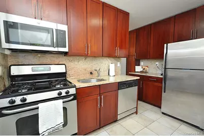 111 E Hartsdale Avenue #7E, Hartsdale, NY 10530 - Photo 2