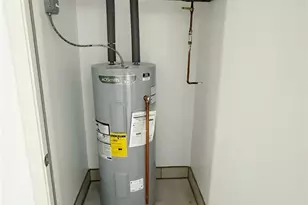 70-40 45th Ave, Woodside, NY 11377 - Photo 10