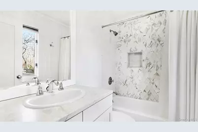 159 Woodbine Drive, East Hampton, NY 11937 - Photo 6