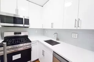 142-20 Franklin Ave, Flushing, NY 11355 - Photo 12