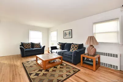 529 Stratford Road, West Hempstead, NY 11550 - Photo 4