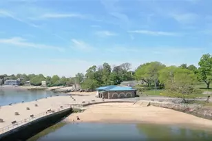 25 Winchester Oval, New Rochelle, NY 10805 - Photo 18