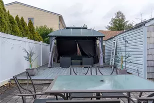 202 Emerson Pl, Valley Stream, NY 11580 - Photo 28