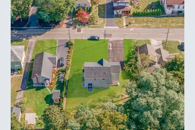 817 Pondview Road, Riverhead, NY 11901 - Photo 12