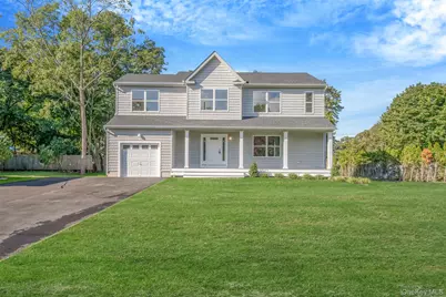 817 Pondview Road, Riverhead, NY 11901 - Photo 2