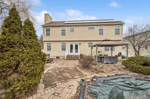80 Fairview Ave, Islip Terrace, NY 11752 - Photo 18