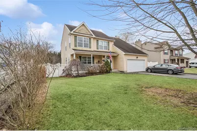 80 Fairview Avenue, Islip Terrace, NY 11752 - Photo 12