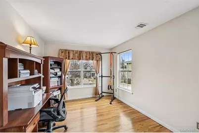 80 Fairview Avenue, Islip Terrace, NY 11752 - Photo 36