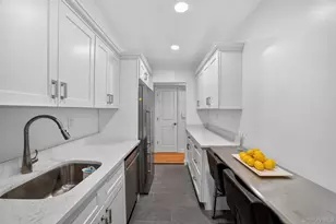 60 Locust Ave, New Rochelle, NY 10801 - Photo 14