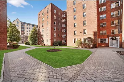 60 Locust Avenue #214-A, New Rochelle, NY 10801 - Photo 4