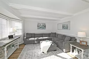 53 Clay Ln, Levittown, NY 11756 - Photo 6