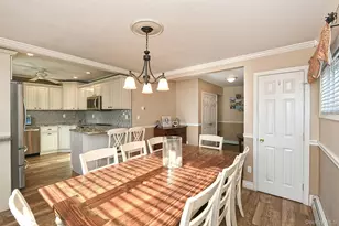 53 Clay Ln, Levittown, NY 11756 - Photo 14