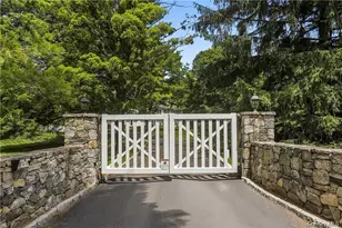 22 Long Meadow Rd, Bedford, NY 10506 - Photo 2