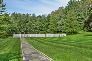 22 Long Meadow Rd, Bedford, NY 10506 - Photo 20