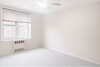 209-25 18th Ave #4C, Bayside, NY 11360 - Photo 6