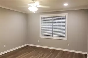 81 Secatogue Ave, Farmingdale, NY 11735 - Photo 12