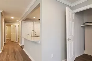 81 Secatogue Ave, Farmingdale, NY 11735 - Photo 6