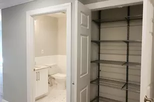 81 Secatogue Ave, Farmingdale, NY 11735 - Photo 10