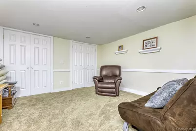 12 Canterbury Lane, Suffern, NY 10901 - Photo 22