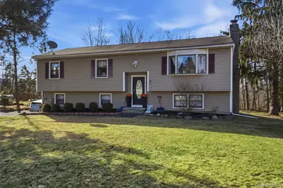 7 Magnolia Drive, Wappingers Falls, NY 12590 - Photo 2