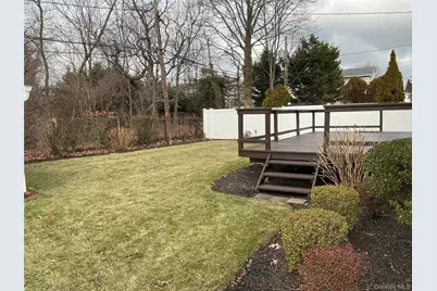 34 Scholl Drive, Farmingdale, NY 11735 - Photo 16