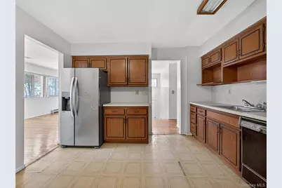 15 Pauline Court, Spring Valley, NY 10977 - Photo 10