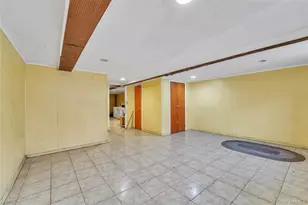 944 E 106th St, Brooklyn, NY 11236 - Photo 16