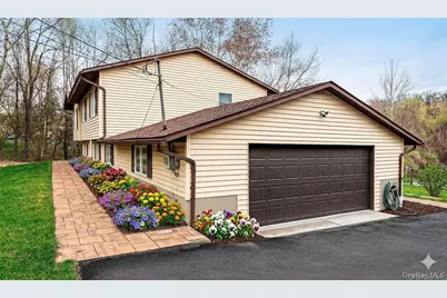 26 Waterbury Road, Warwick, NY 10990 - Photo 2