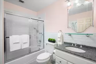 31 Howell Ave, Larchmont, NY 10538 - Photo 32