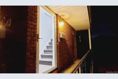 30 Amherst Road #2, Valley Stream, NY 11581 - Photo 4