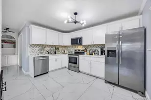 111 Blacksmith Rd E, Levittown, NY 11756 - Photo 6