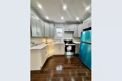 40-06 Rockaway Beach Boulevard, Far Rockaway, NY 11691 - Photo 6