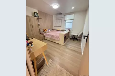 28 Floral Avenue, Bethpage, NY 11714 - Photo 8