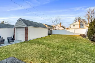 145-65 9th Avenue, Whitestone, NY 11357 - Photo 22