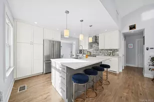 37 Maryland Blvd, Hampton Bays, NY 11946 - Photo 8