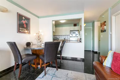 25-40 Shore Boulevard #6M, Astoria, NY 11102 - Photo 8